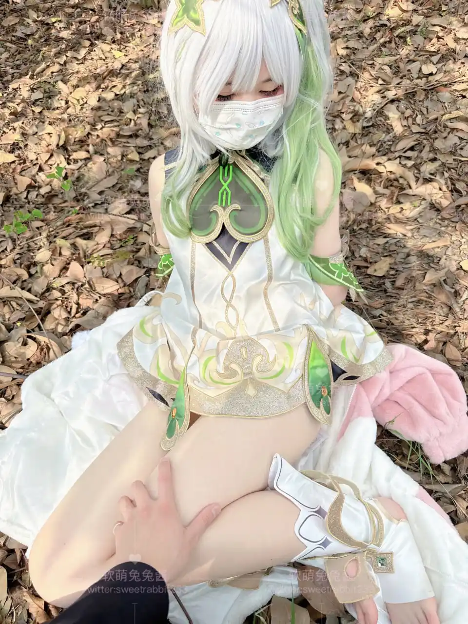 软萌兔兔酱 Cosplay草神三部曲写真资源合集下载