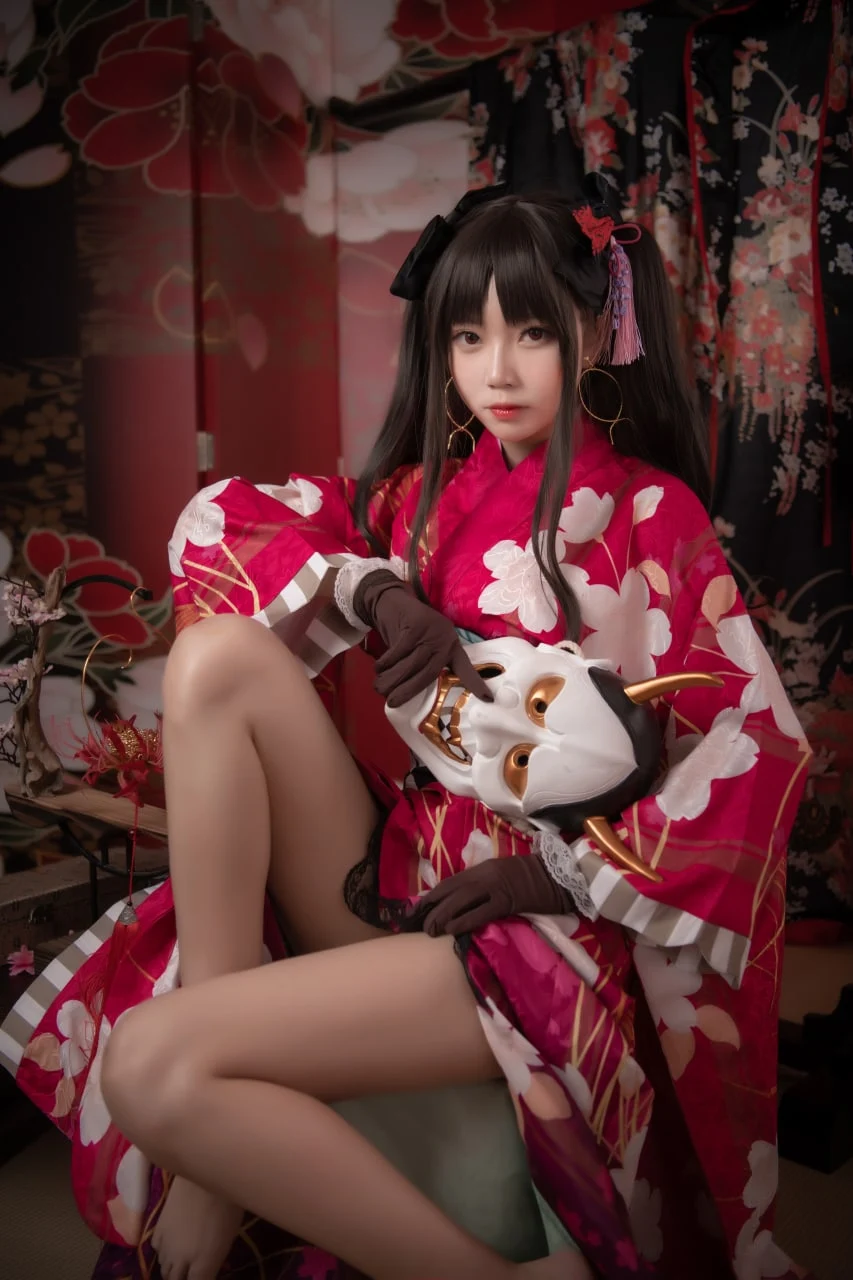 大肉丸amiee 微博coser制服诱惑写真图包合集下载