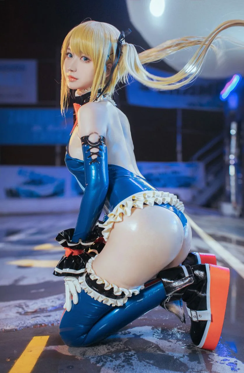izumi泉桃子 Cosplay心动美图写真资源合集下载