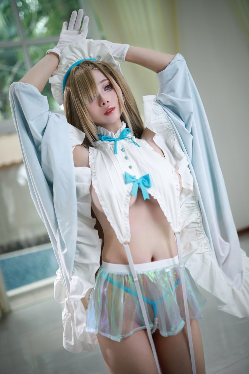 上杉绘梨落 Cosplay童颜巨乳福利写真图包合集下载