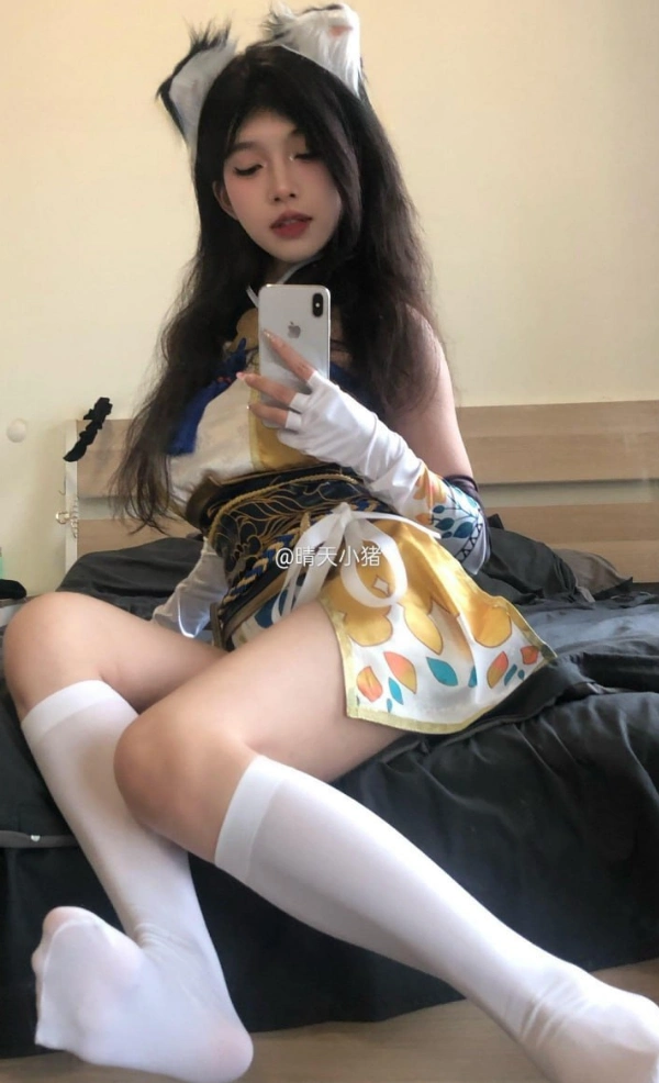 晴天小猪本猪 微密圈丝袜少女控写真图包合集下载