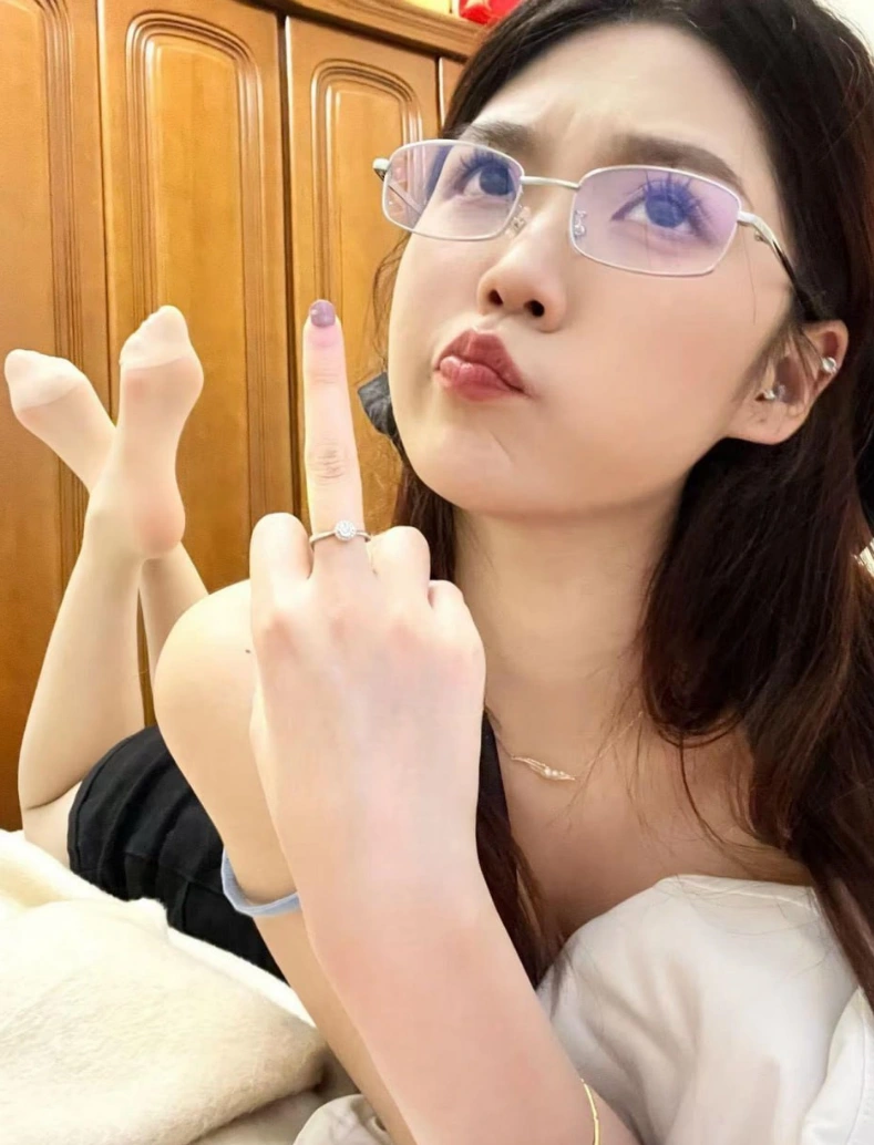王昭君 微密圈美女写真套图合集下载